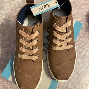 YOUTH TOMS SHOES/BOOTS SIZE 5 LACE UP NEW IN BOX BOTAS CUPSOLES TOFFEE MICROSUED